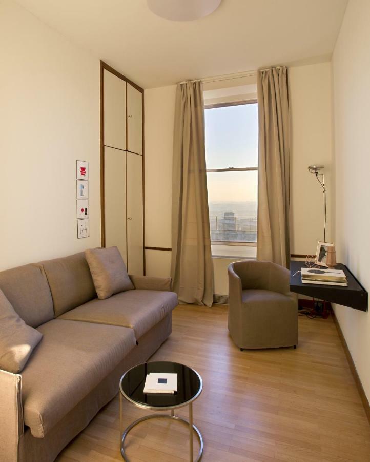 Domux Home Torre Velasca Милано Екстериор снимка