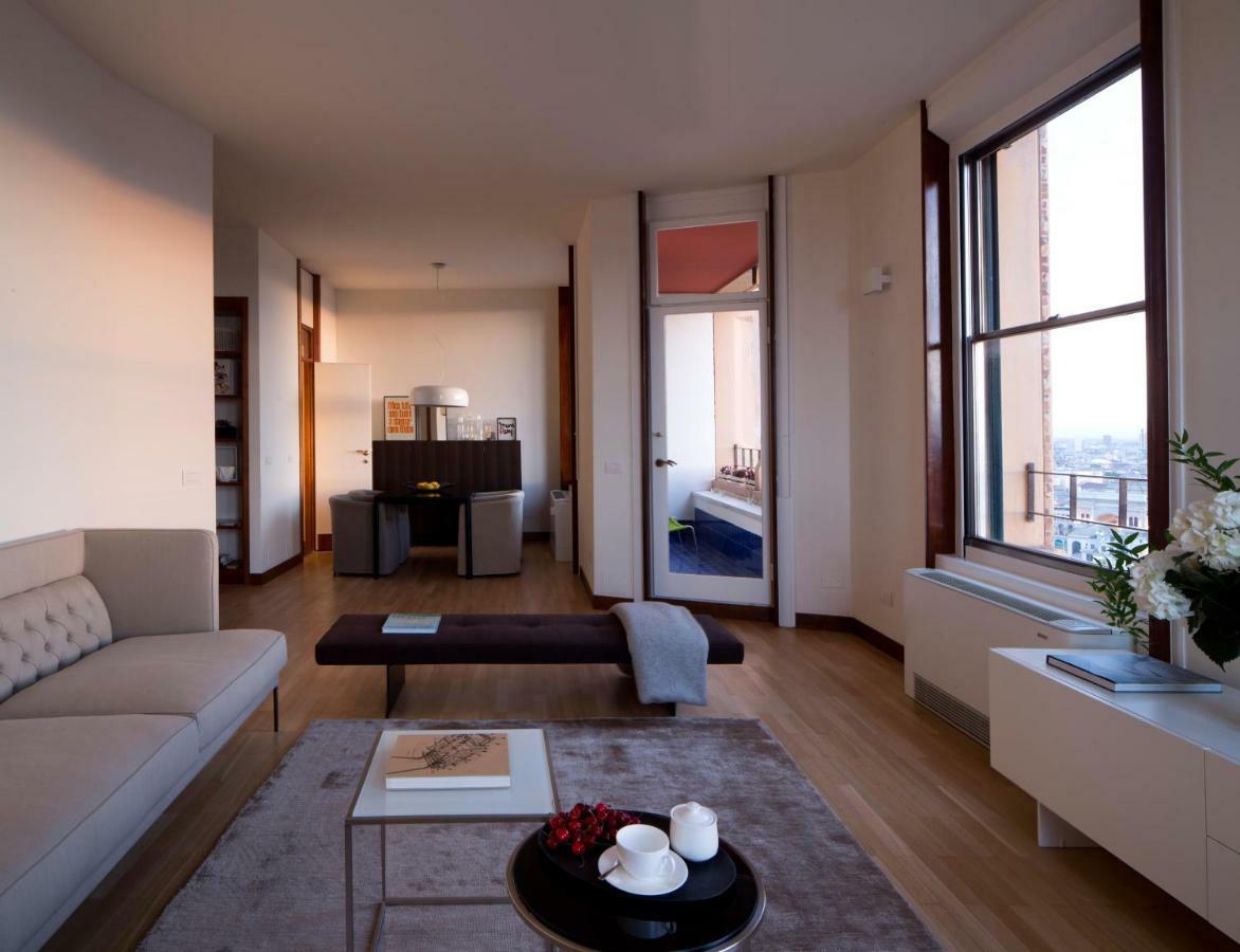 Domux Home Torre Velasca Милано Екстериор снимка