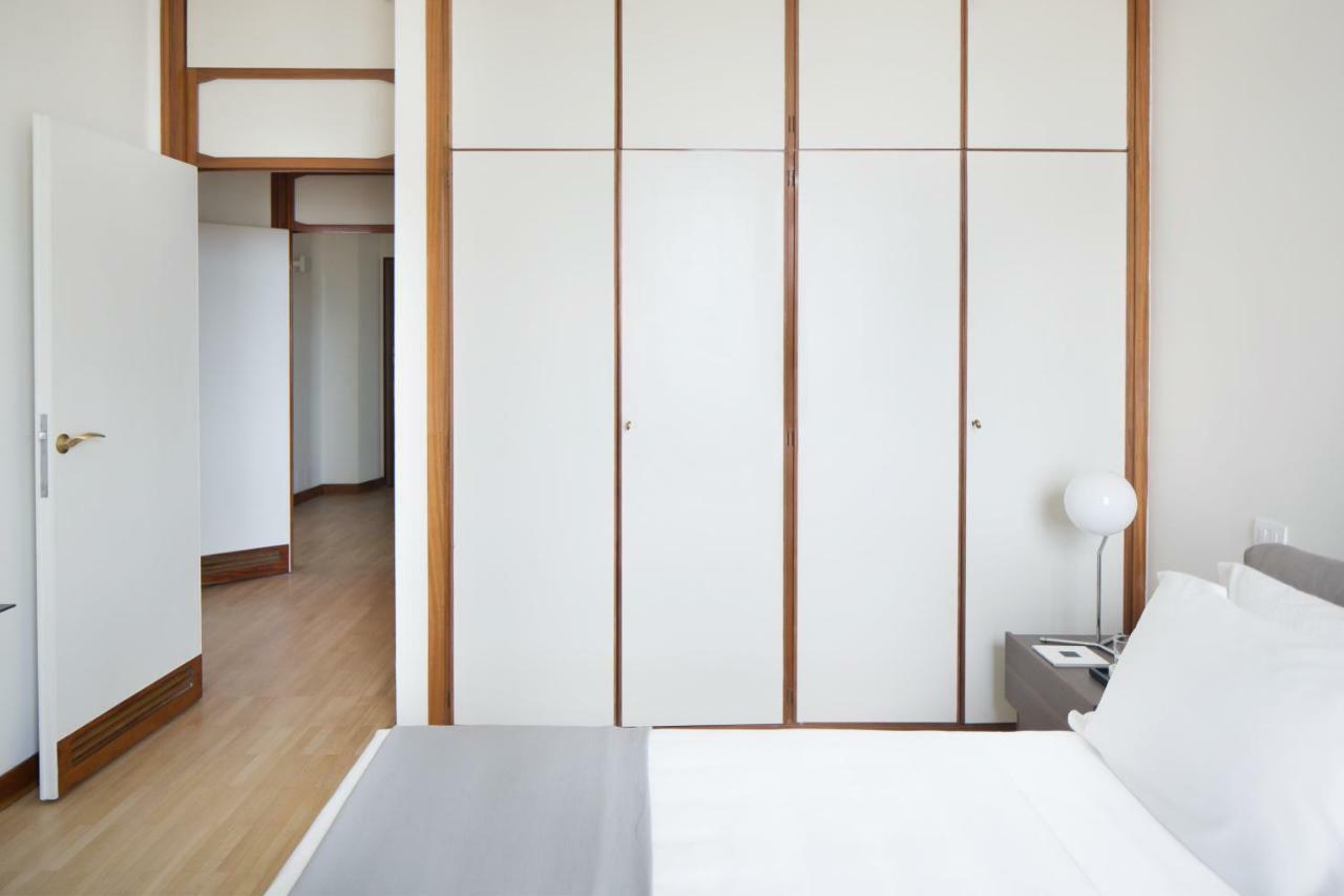 Domux Home Torre Velasca Милано Екстериор снимка