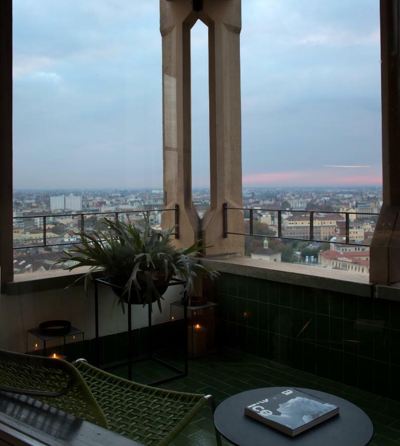Domux Home Torre Velasca Милано Екстериор снимка